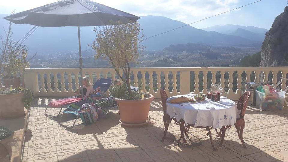 Villa Romana Mountainside Apartment In Alcalali, Jalon Valley 外观 照片